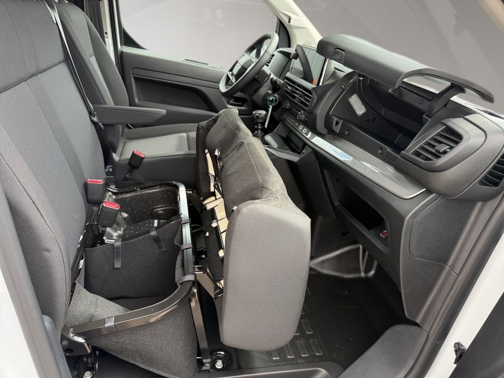 Fahrzeugabbildung Citroën Jumpy 1.5 Diesel 120 XL S&S *AHK*Surround View