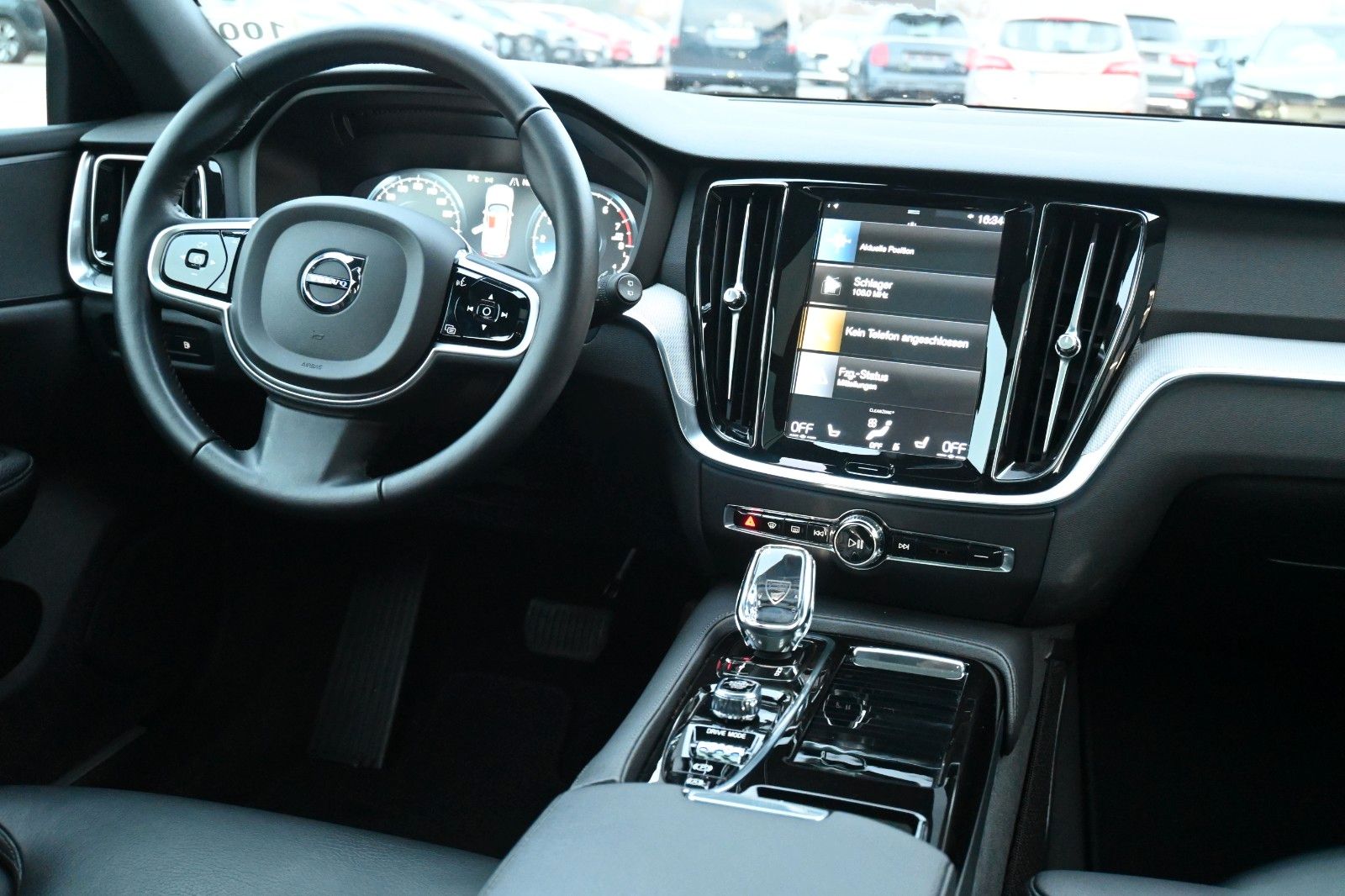 Fahrzeugabbildung Volvo V60 T8 TE AWD Inscription*LED*CAM*PANO*PDC*