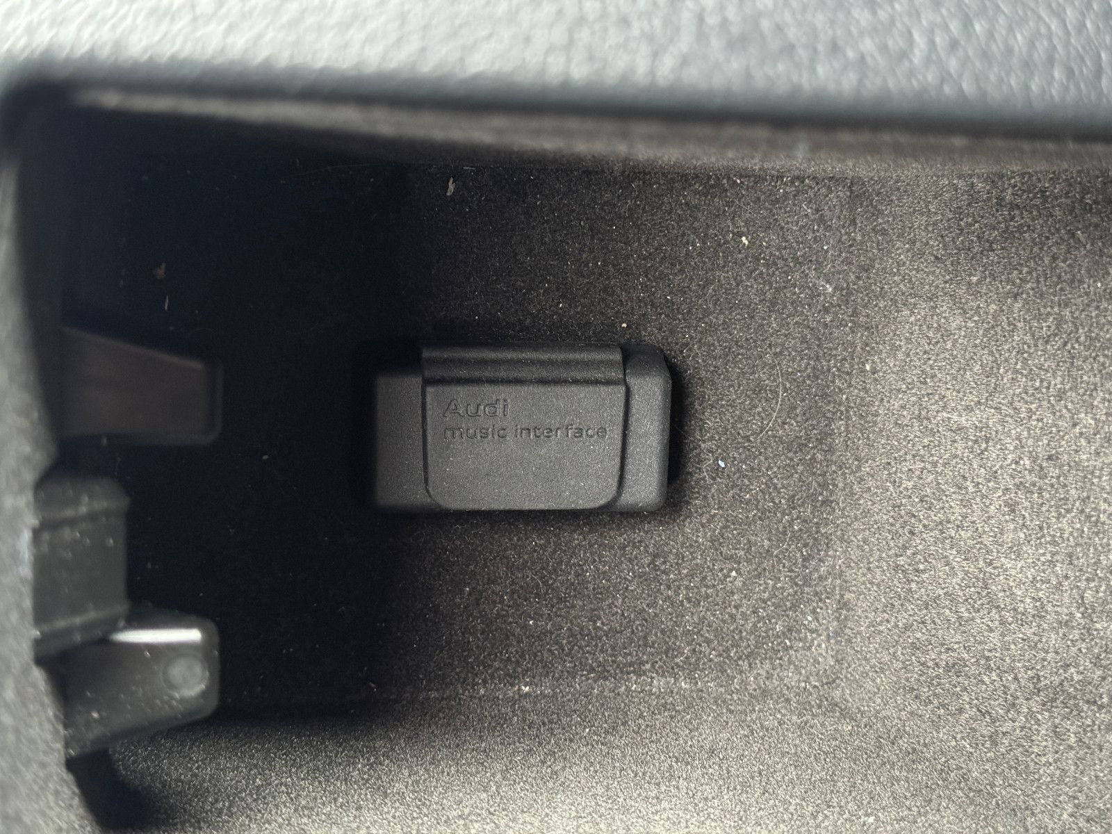 Fahrzeugabbildung Audi Q3 2.0 TDI QUATTRO S-TRONIC S-LINE SPORTPAKET