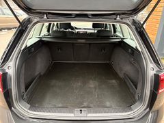 Fahrzeugabbildung Volkswagen Passat Variant Business 2.0TDI 4MOTION AHK NAVI