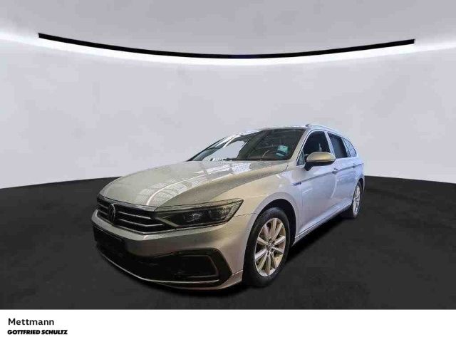 Volkswagen Passat Variant GTE 1.4 TSI Matrix LED NAVI PANO