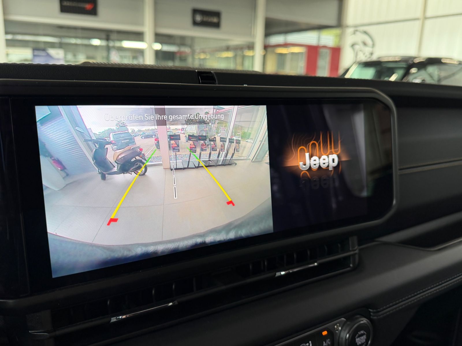 Fahrzeugabbildung Jeep 2.0 Wrangler Unlimited Sahara Leder Top