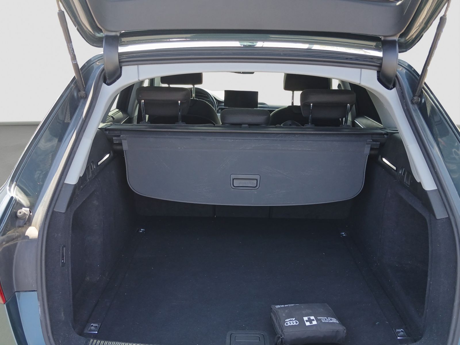 Audi A4 - Bild 14