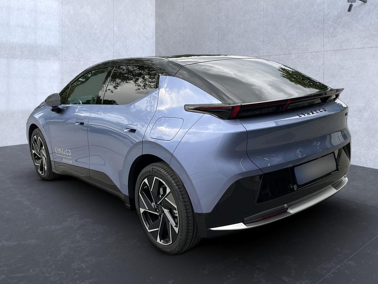 Lynk & Co 02
