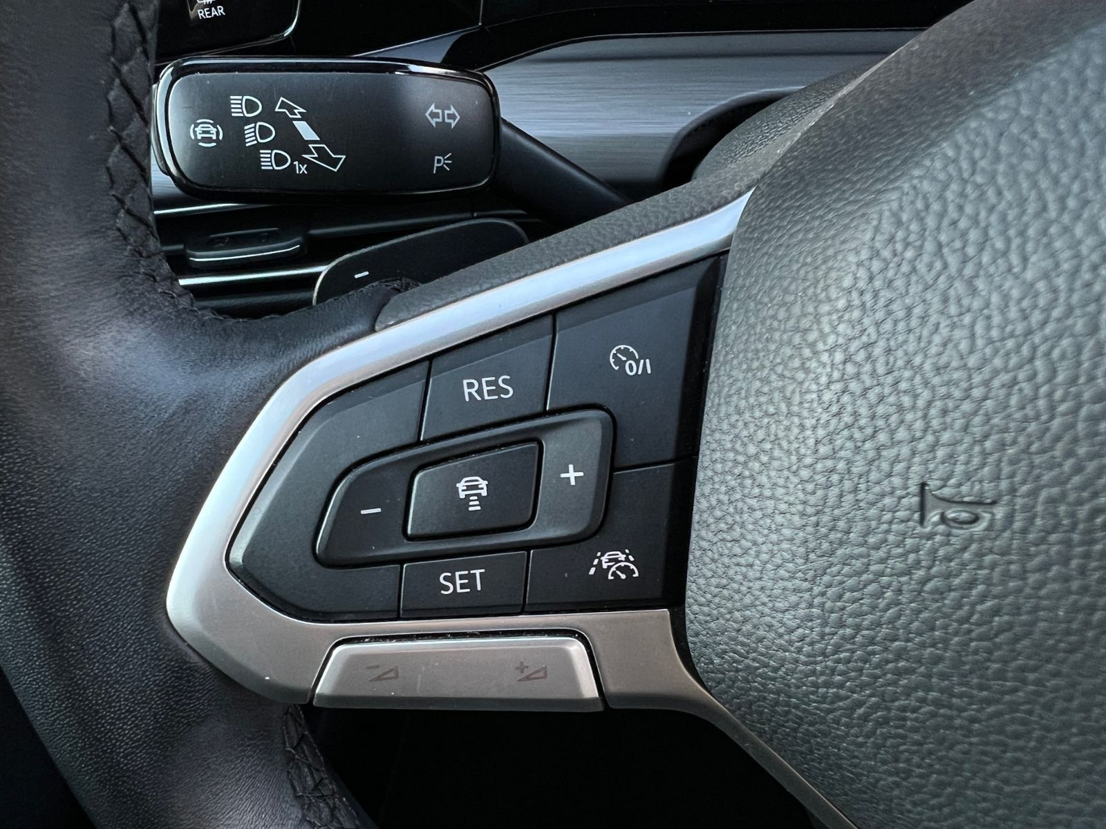 Fahrzeugabbildung Volkswagen Golf Style 1.4 TSI eHybrid DSG *AHK, IQ-Light, A