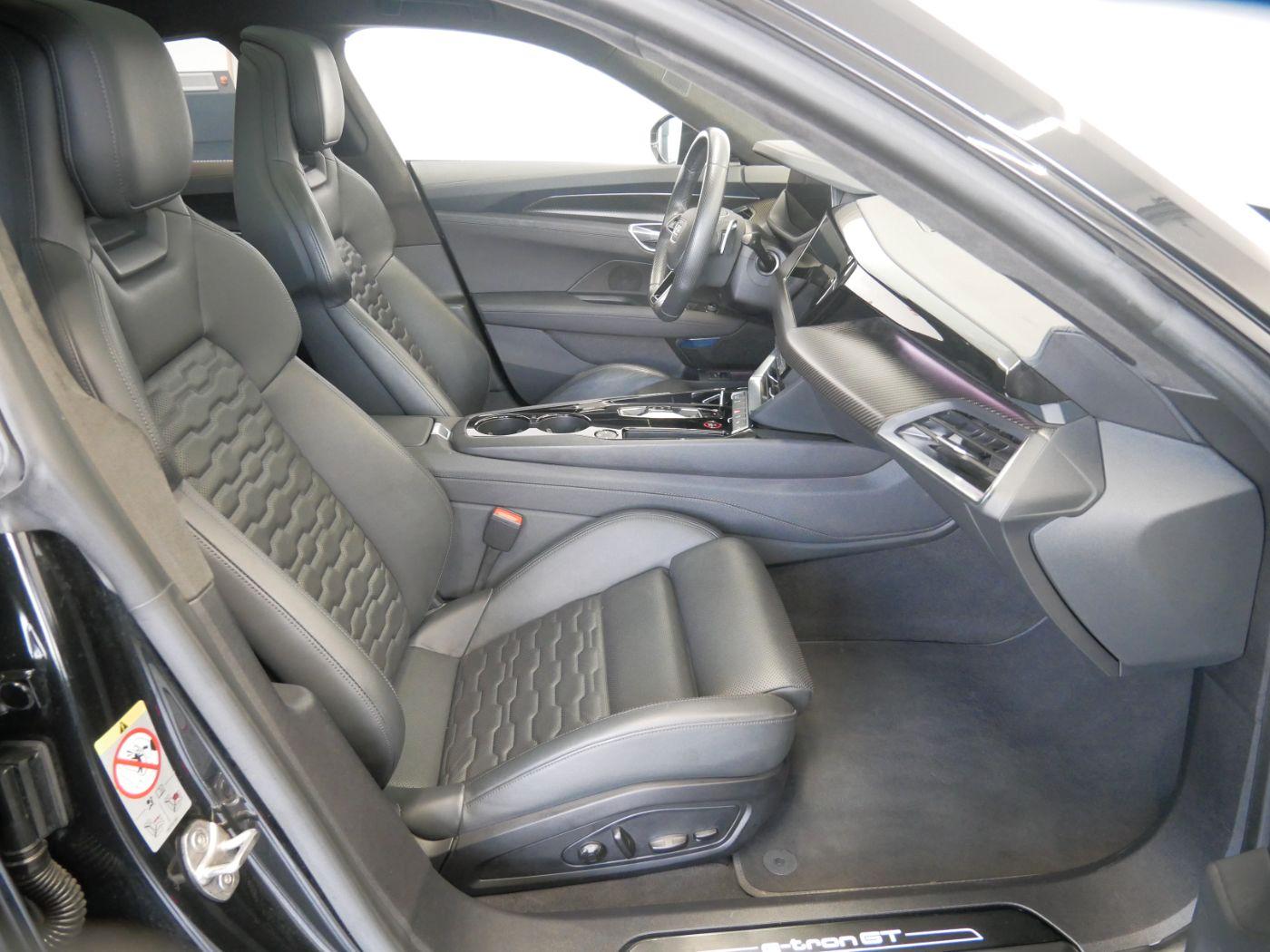 Audi e-tron GT quattro KERAMIK MATRIX HEAD-UP