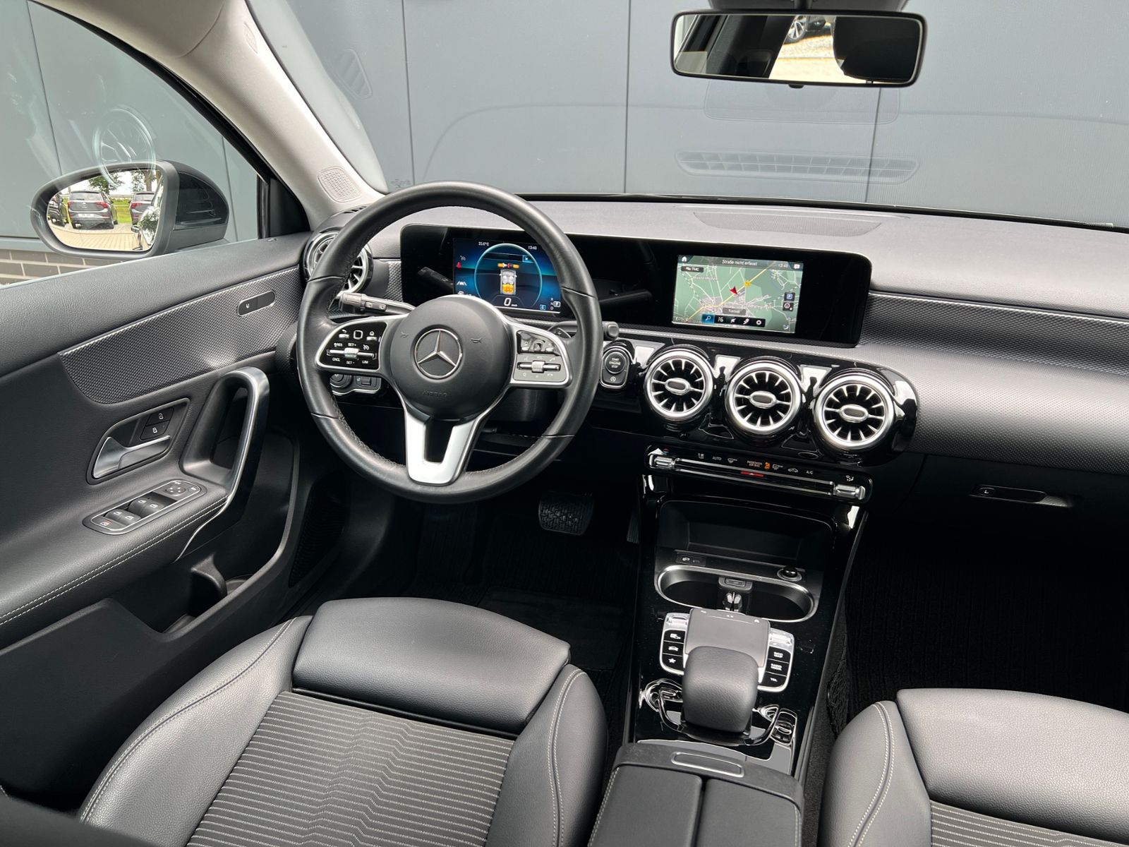 Fahrzeugabbildung Mercedes-Benz A 180 Progressive *LED, Kamera, 17'-LM-GJ*