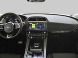 Jaguar F-Pace 20D AWD R-SPORT PANO - gebrauchte Jaguar F-Pace aus dem Jahr 2019