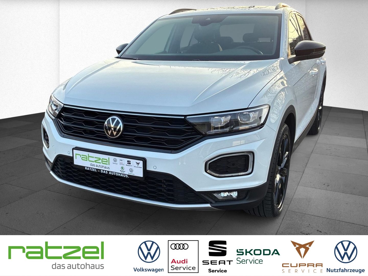 Fahrzeugabbildung Volkswagen T-Roc Sport 1.5 TSI DSG AHK+El. Panodach+Navi