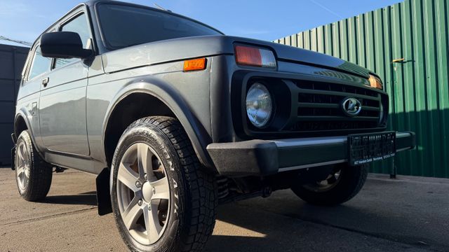 Lada Niva "PREMIUM PLUS", KLIMA! SITZHEIZ.! ab SOFORT
