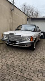 Mercedes-Benz W123 200D  Baujahr 1980 - Mercedes-Benz 200 aus 1980
