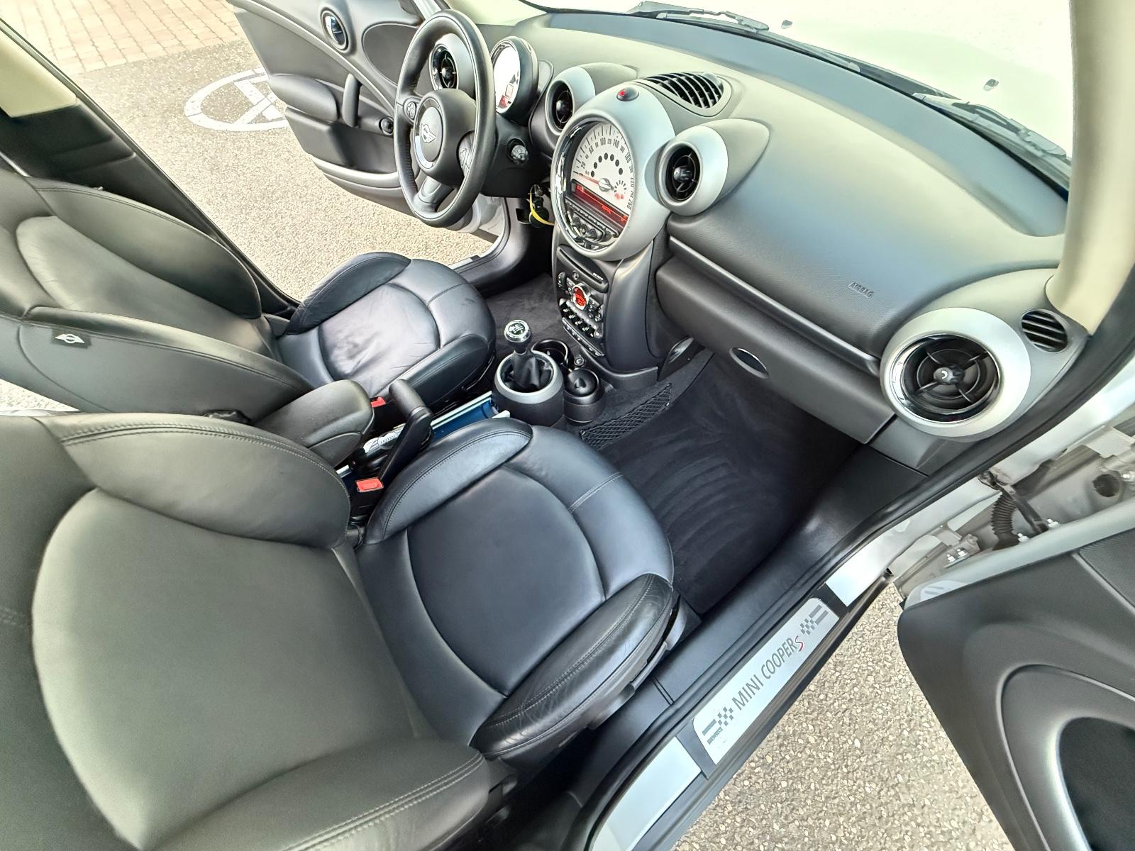 MINI Cooper S Countryman ALL4/XENON/LEDER/PDC/TOP