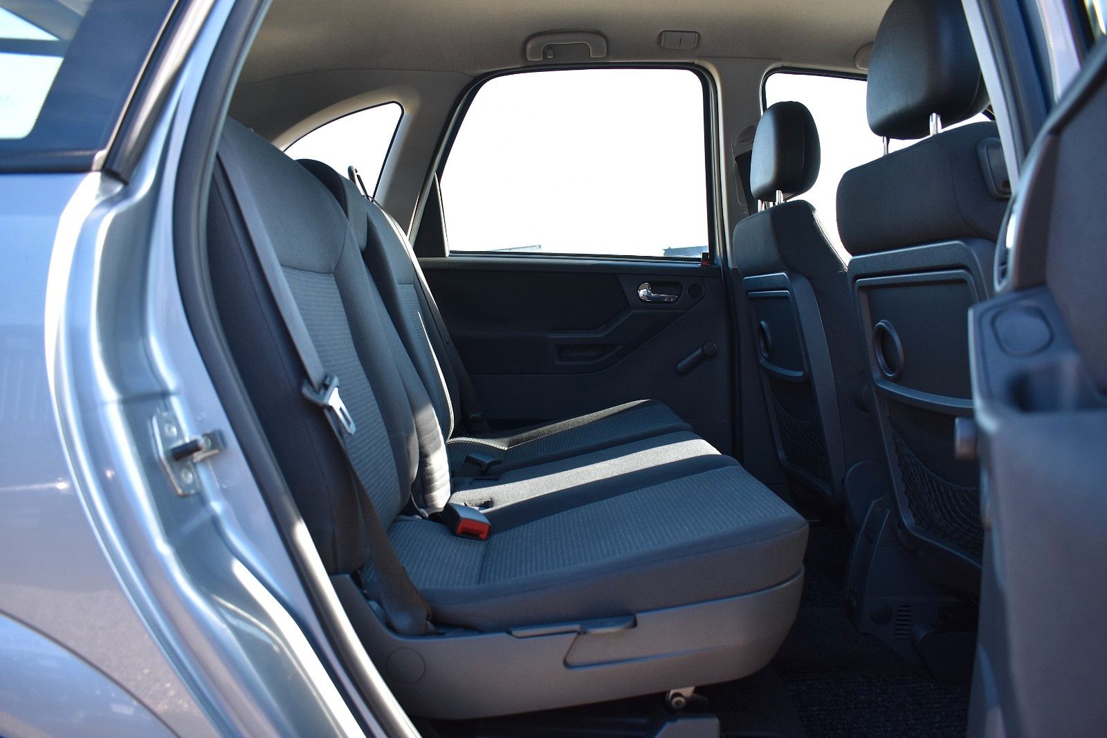 Fahrzeugabbildung Opel Meriva INNOVATION KLIMA/PDC/1.HAND