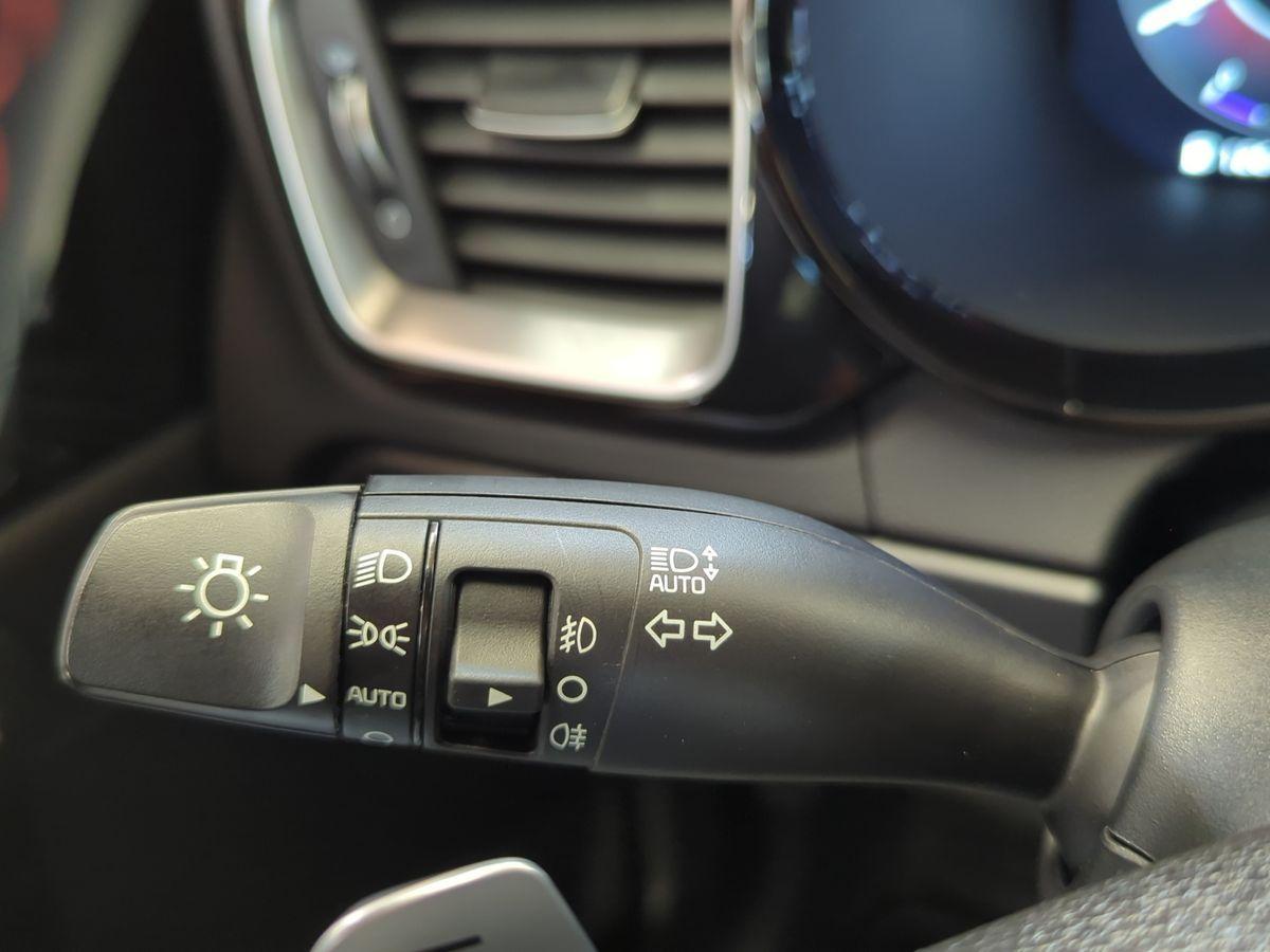 Kia PROCEED 1.6T GT NAVI+LED+KAMERA+CARPLAY+SITHEIZU