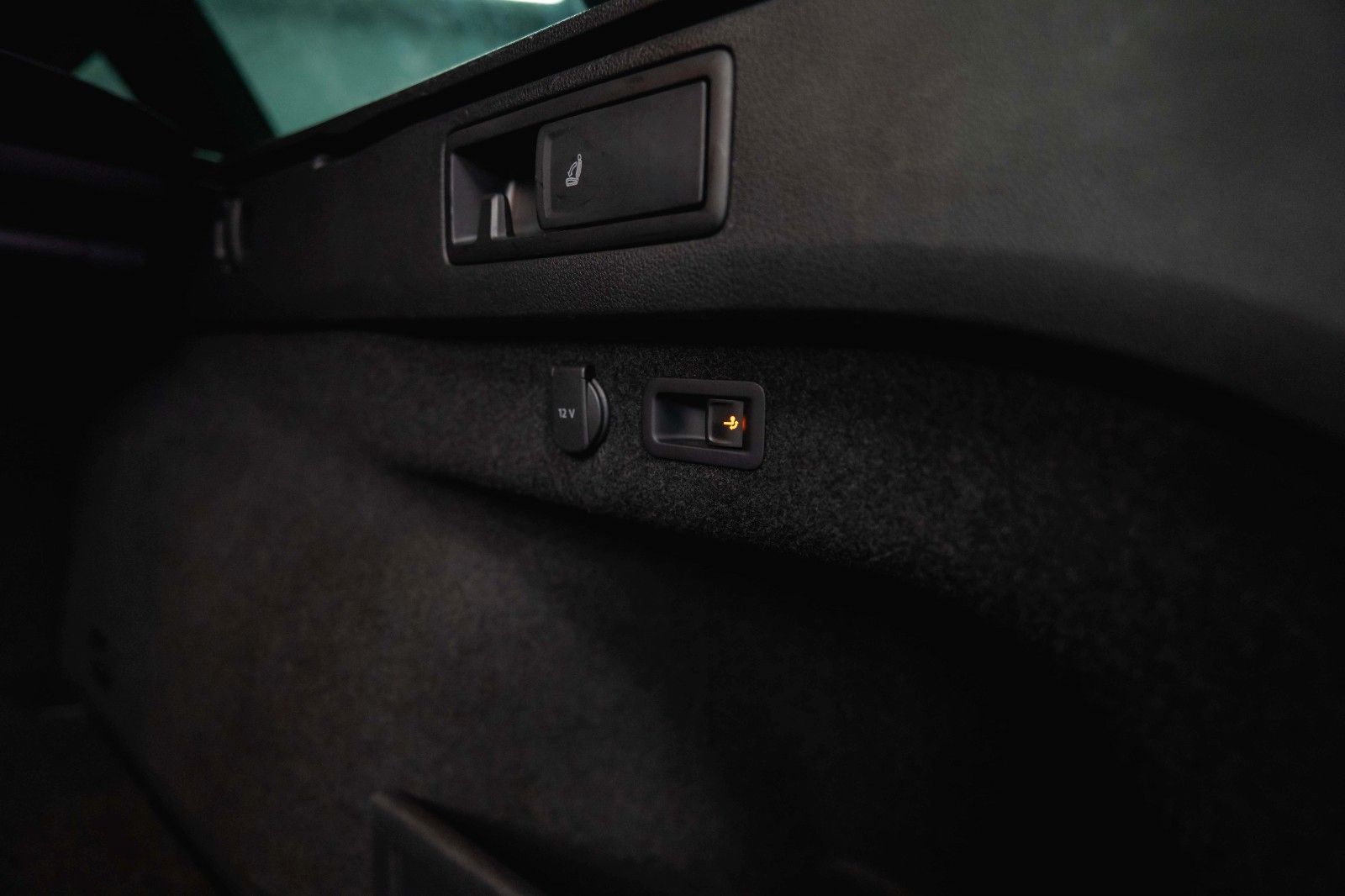 Fahrzeugabbildung Volkswagen Passat Variant GTE PlugIn Hybrid *LED*Kamera*19%