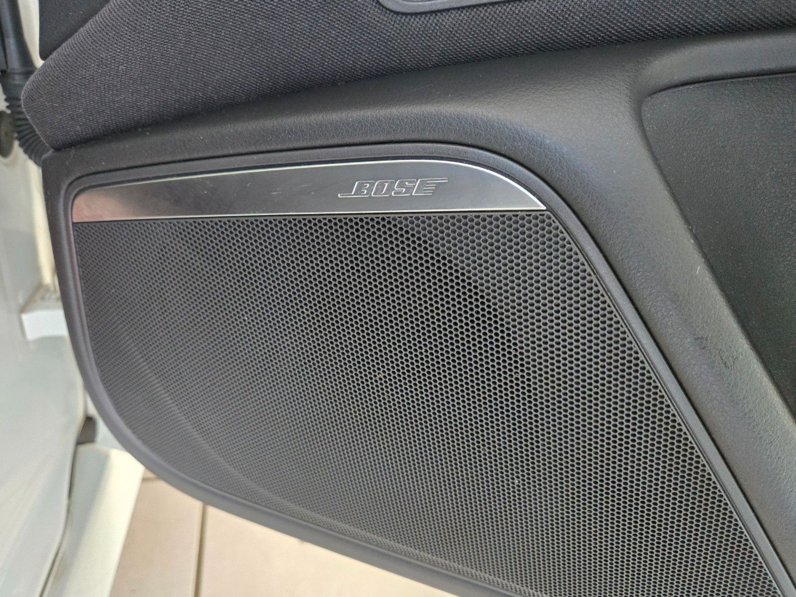Fahrzeugabbildung Audi A6 Avant 2.0 TDI quattro
