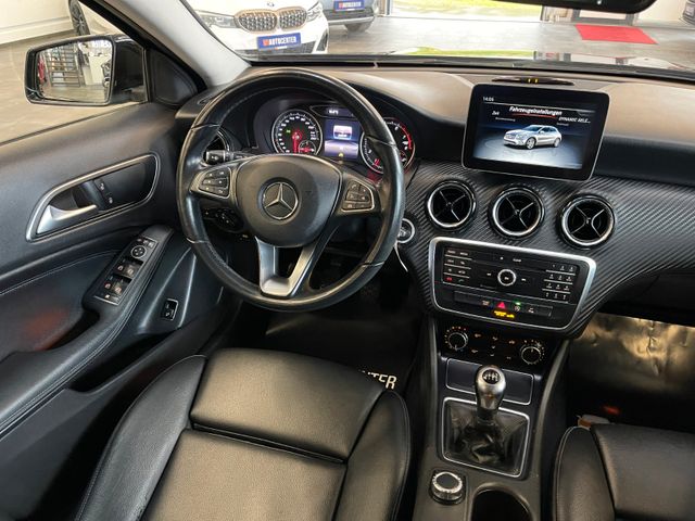 Mercedes-Benz GLA 180 *Kamera*PDC*Navi*Klima*Tempomat*
