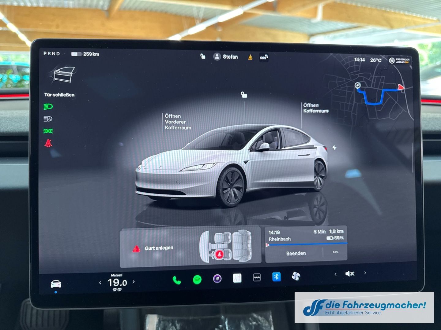 Fahrzeugabbildung Tesla Model 3 Basis RWD Leder Soundsystem ACC El. Heck