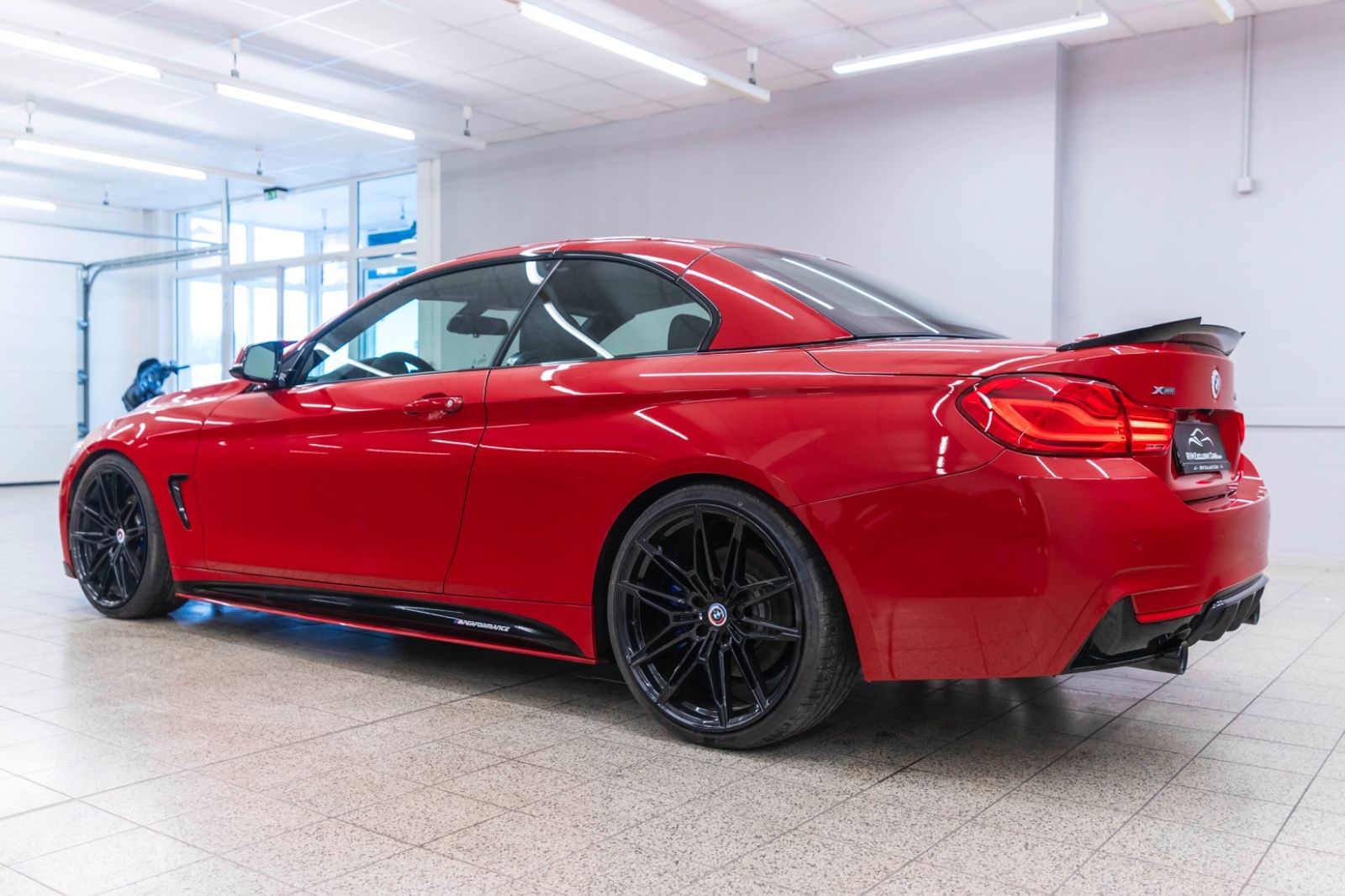 Fahrzeugabbildung BMW 440iX M-Performance HUD H&K LED KAM TOTW CARPLAY