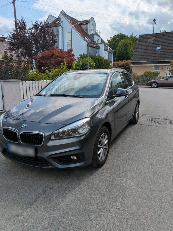 Image of BMW 218