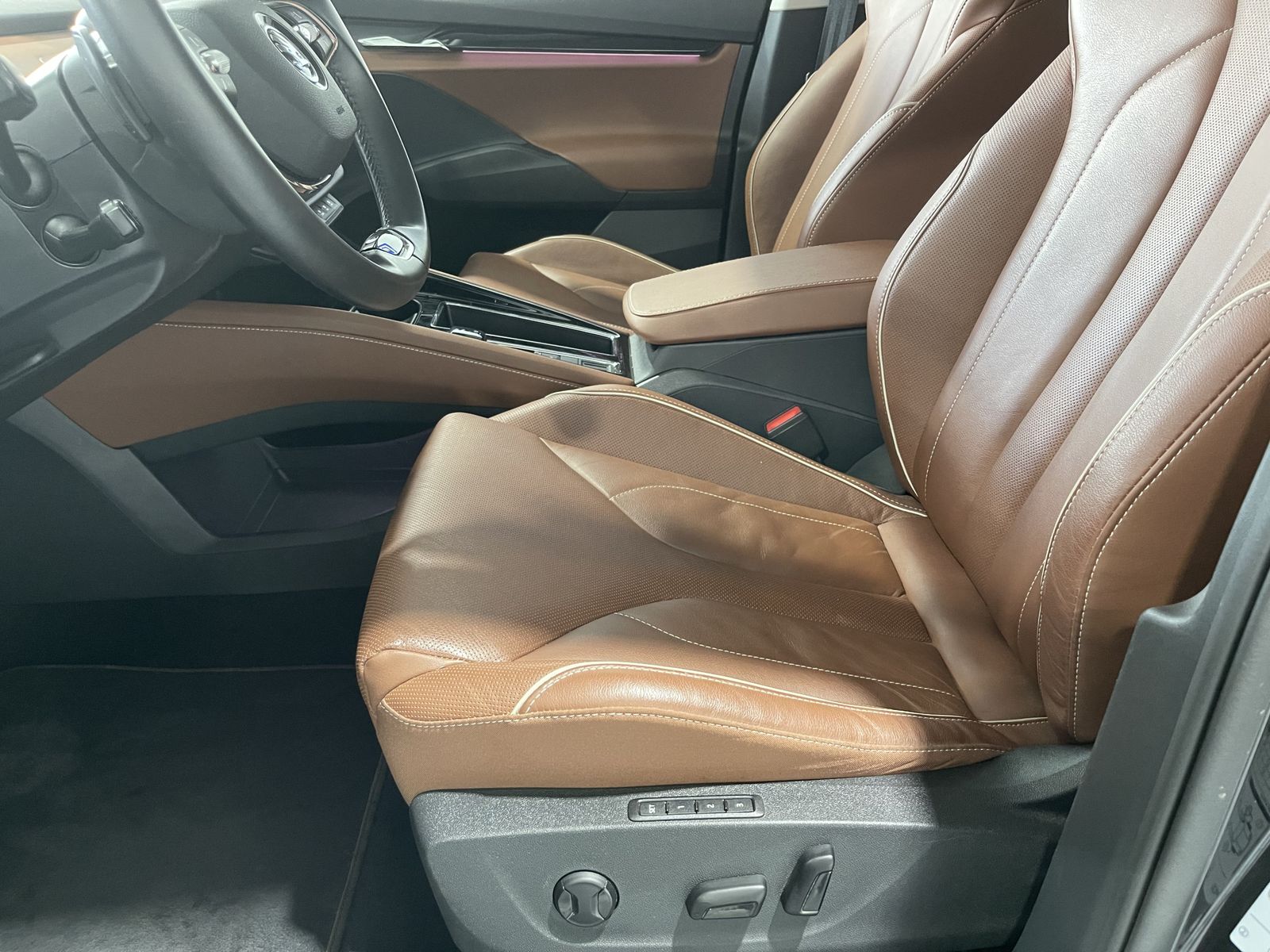 Fahrzeugabbildung SKODA Enyaq 80 x ecoSuite*Leder*WP*LED-Matrix*360°Cam*