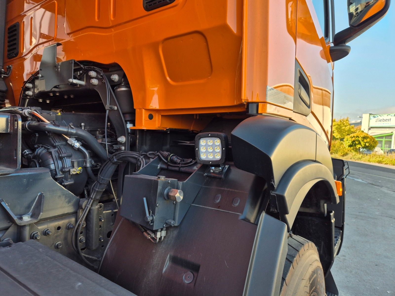 Fahrzeugabbildung Iveco AD360X54Z HR OFF 8x4 Intarder AHK