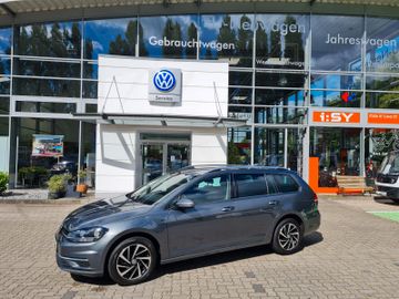 Fahrzeugabbildung Volkswagen Golf 7 Variant Join 1.0 TSI Navi App Connect SHZ