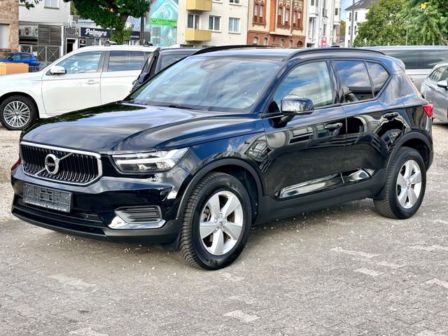 Volvo XC40 MOMENTUM CORE 2WD*LED+1.HAND*