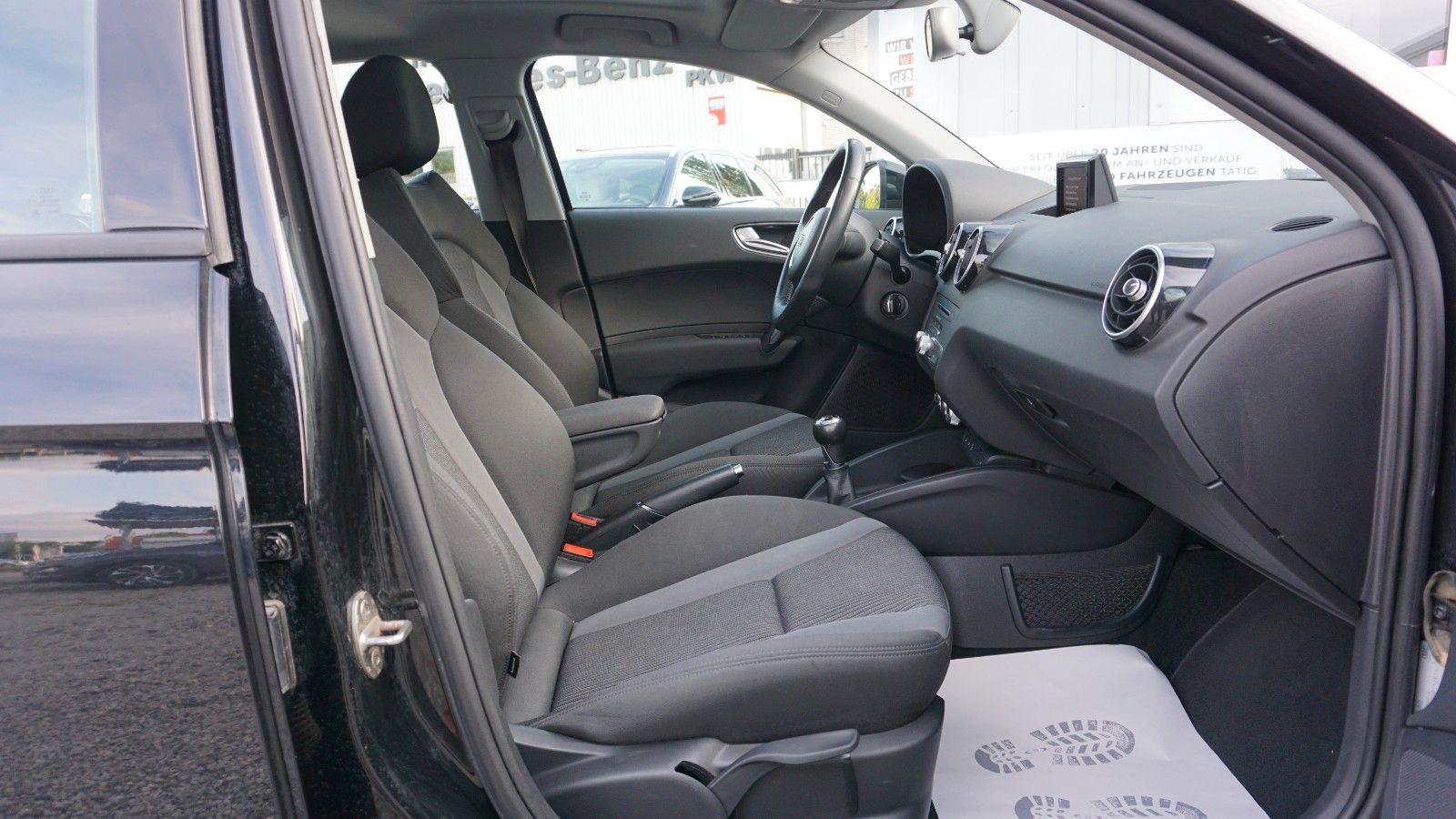 Fahrzeugabbildung Audi A1 Sportback design Xenon, SH, SD, PDC, HU NEU
