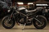 Triumph Street Triple 765 R - Triumph Street Triple 765 R