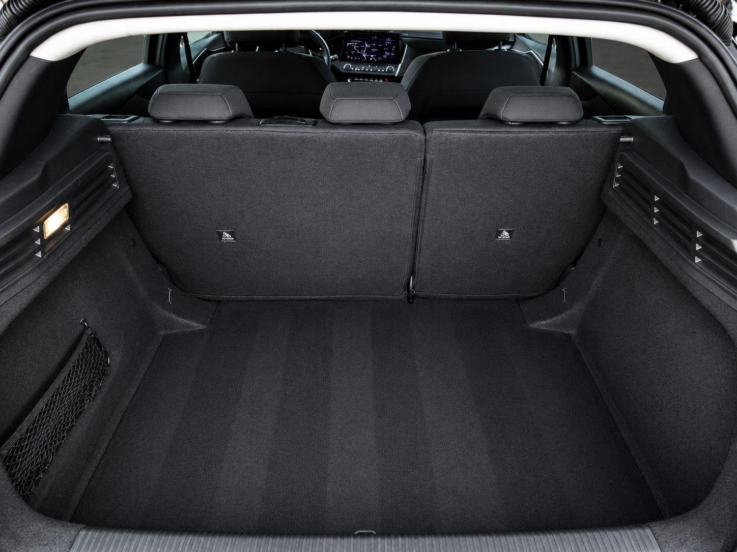 Peugeot 308 1.5HDi EAT8 Active Pack Navi LED SHZ PDC v+h
