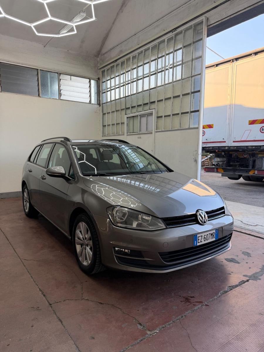 Volkswagen Golf 2015 — engine 1.598 cm³, 110 HP (81kW)