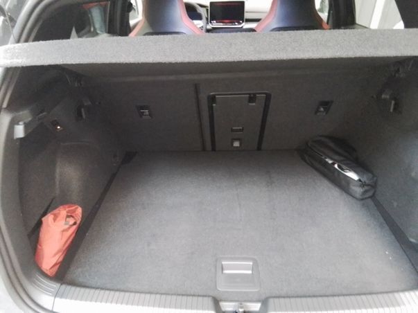Volkswagen Golf - Bild 9