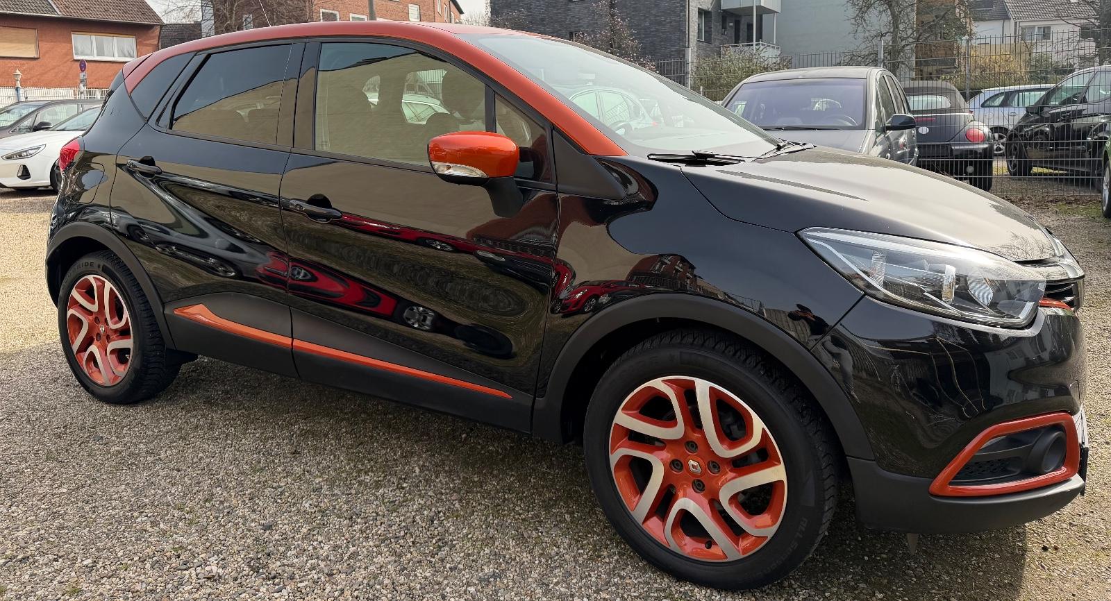 Renault Captur Luxe /AUTOMATIK/KLIMA/NAVI/PDC/ALU*