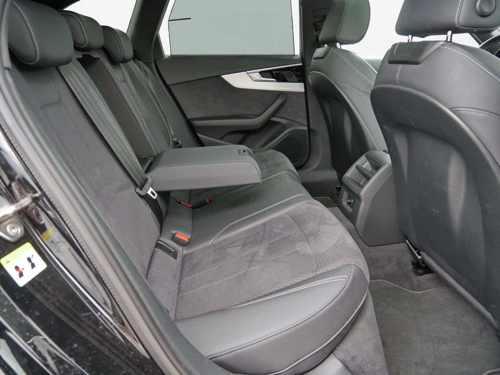 Audi A4 - Bild 16