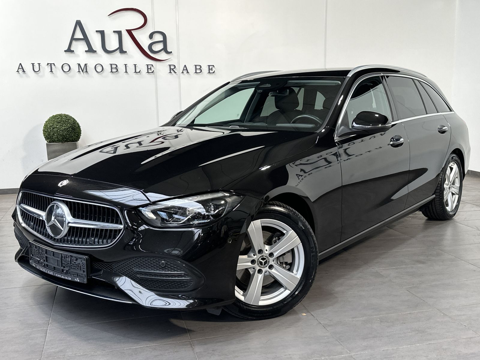 Fahrzeugabbildung Mercedes-Benz C 220d T Avantgarde NAV+LED+AHK+KAM+VCOCKPIT+1HD