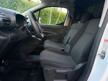 Toyota Proace City - 7