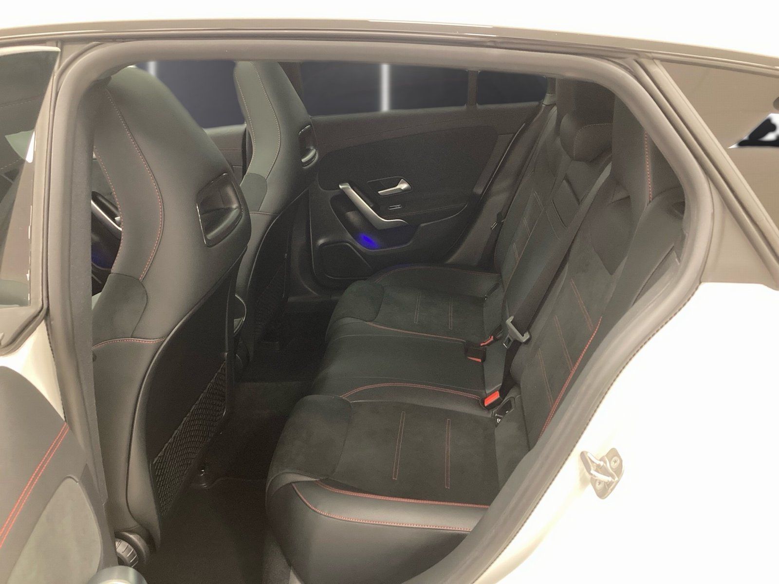 Fahrzeugabbildung Mercedes-Benz CLA 200 SB AMG*Distronic*Totwinkel*Panorama*LED*
