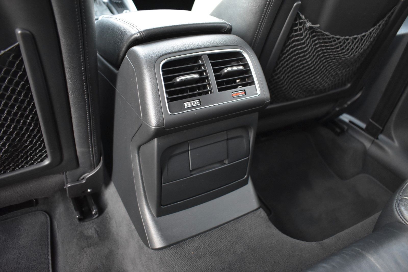 Fahrzeugabbildung Audi Q5 2.0 TDI 130 kW quattro S Line AHK  20*