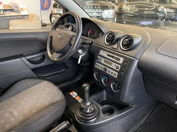 Ford Fiesta Basis *4-TÜRER*TÜV-NEU*