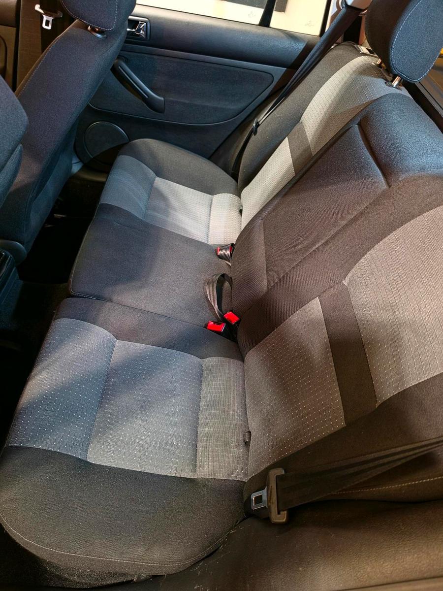 Volkswagen Golf 2004 — photo 13