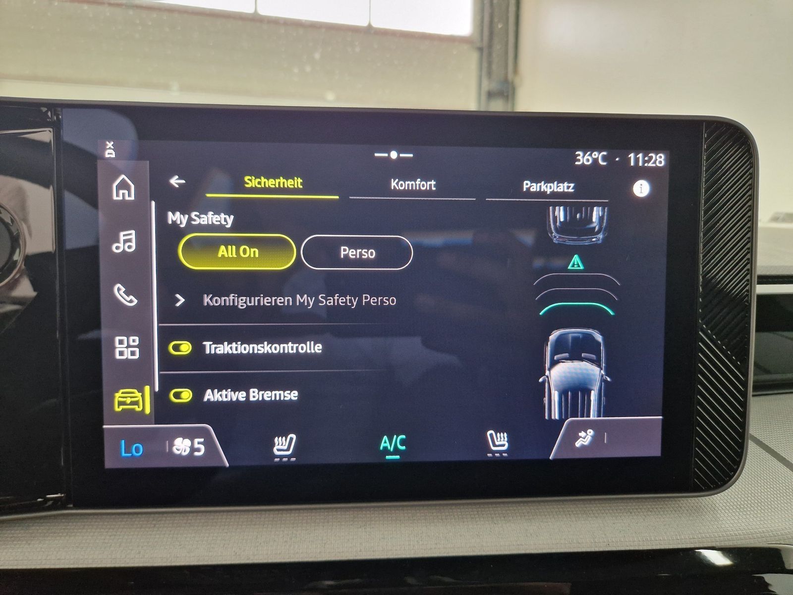 RENAULT R 4 E-Tech Evolution 120 Urban Range – Bild 23