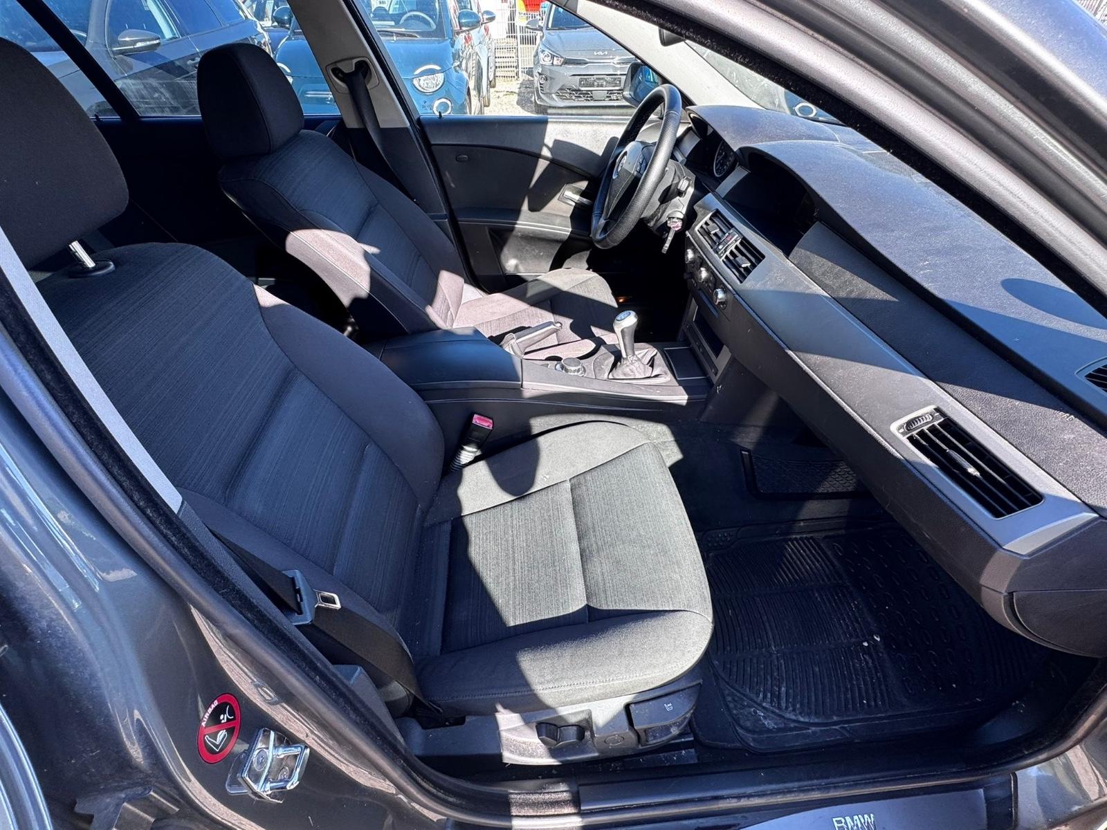 BMW 523 2006 — photo 11