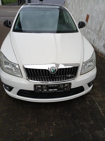 Skoda Octavia Combi 1.6 tiptronic Team Edition Tea...