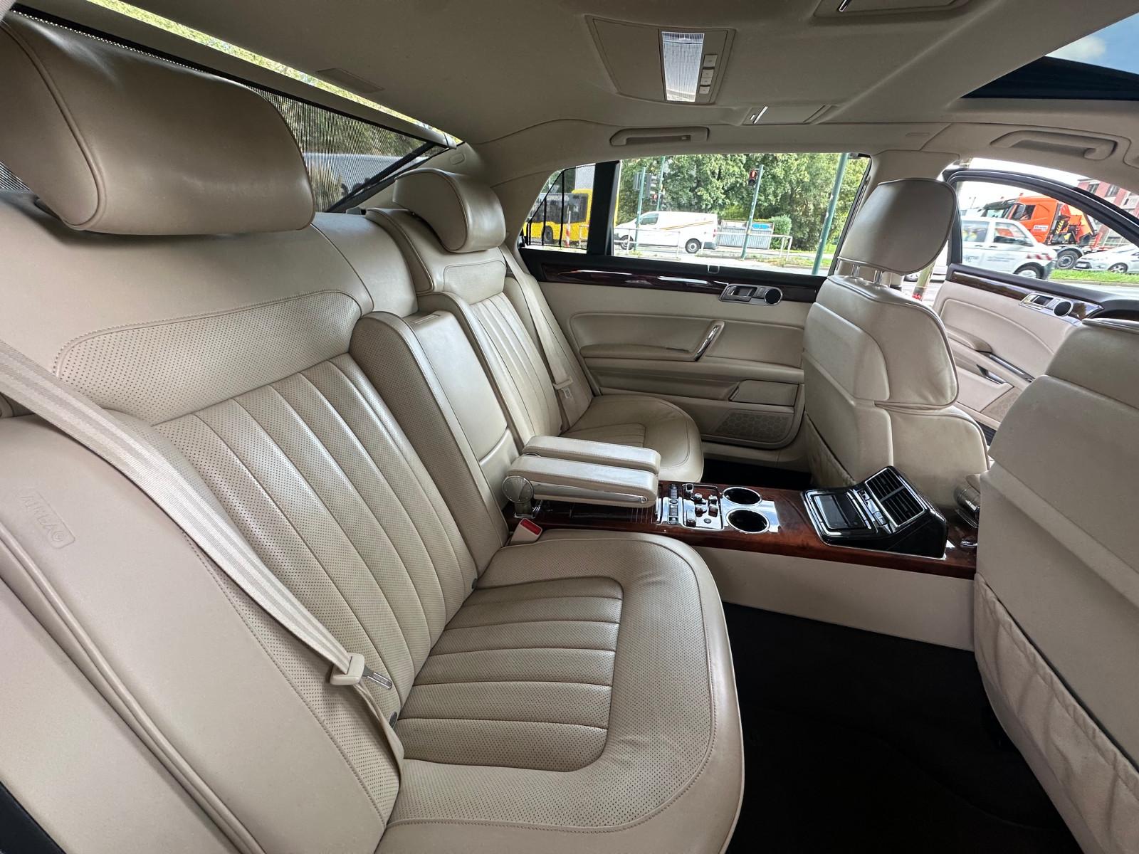 Volkswagen Phaeton 3.0 V6 TDI lang 4MOT. Tiptronic 4-Si...