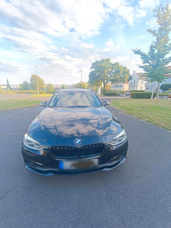 Image of BMW 320