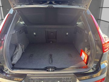 Volvo XC40 Plus Dark B4 Mild-Hybrid