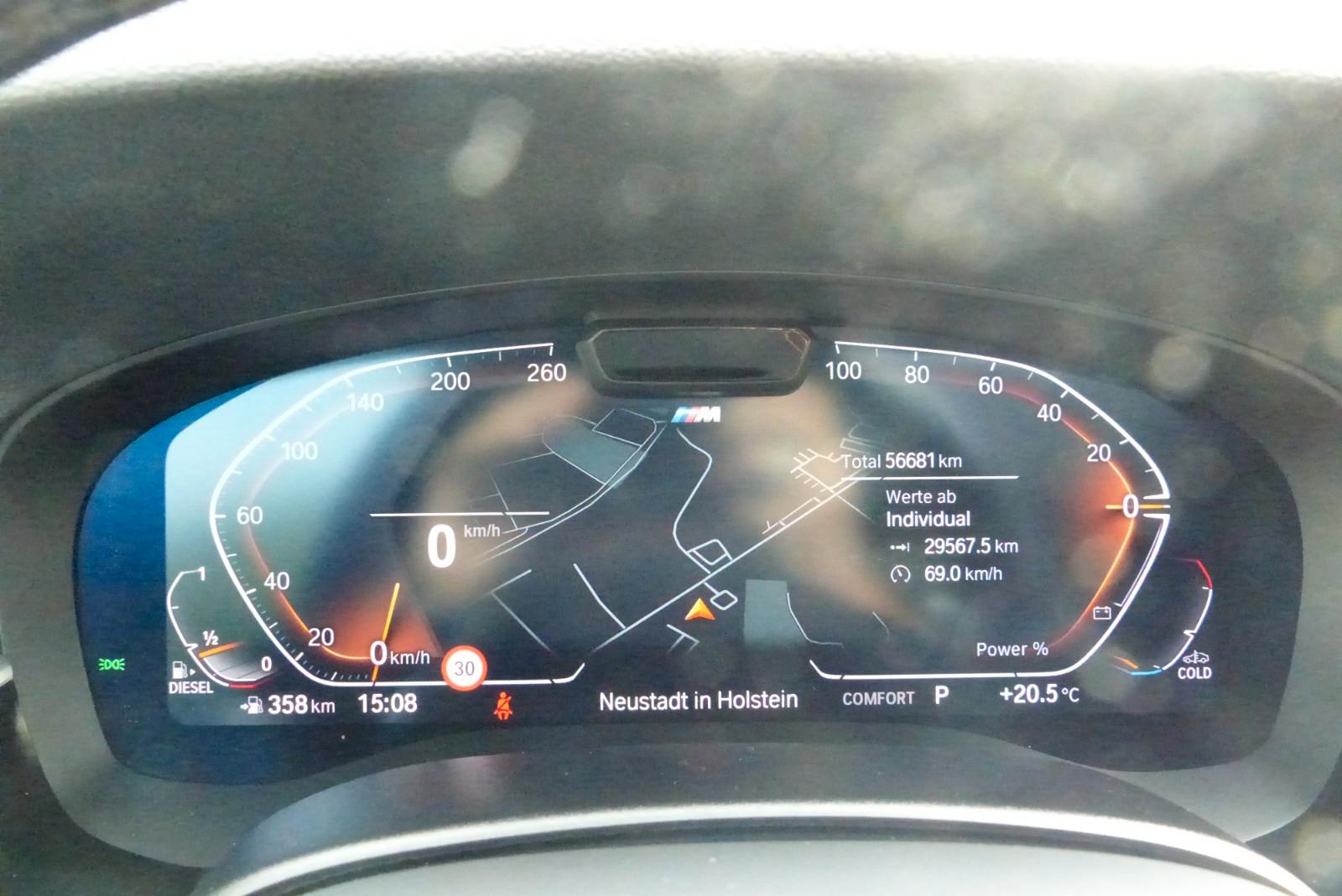 BMW 530 d xDrive M Sport AHK Distr Leder Pano