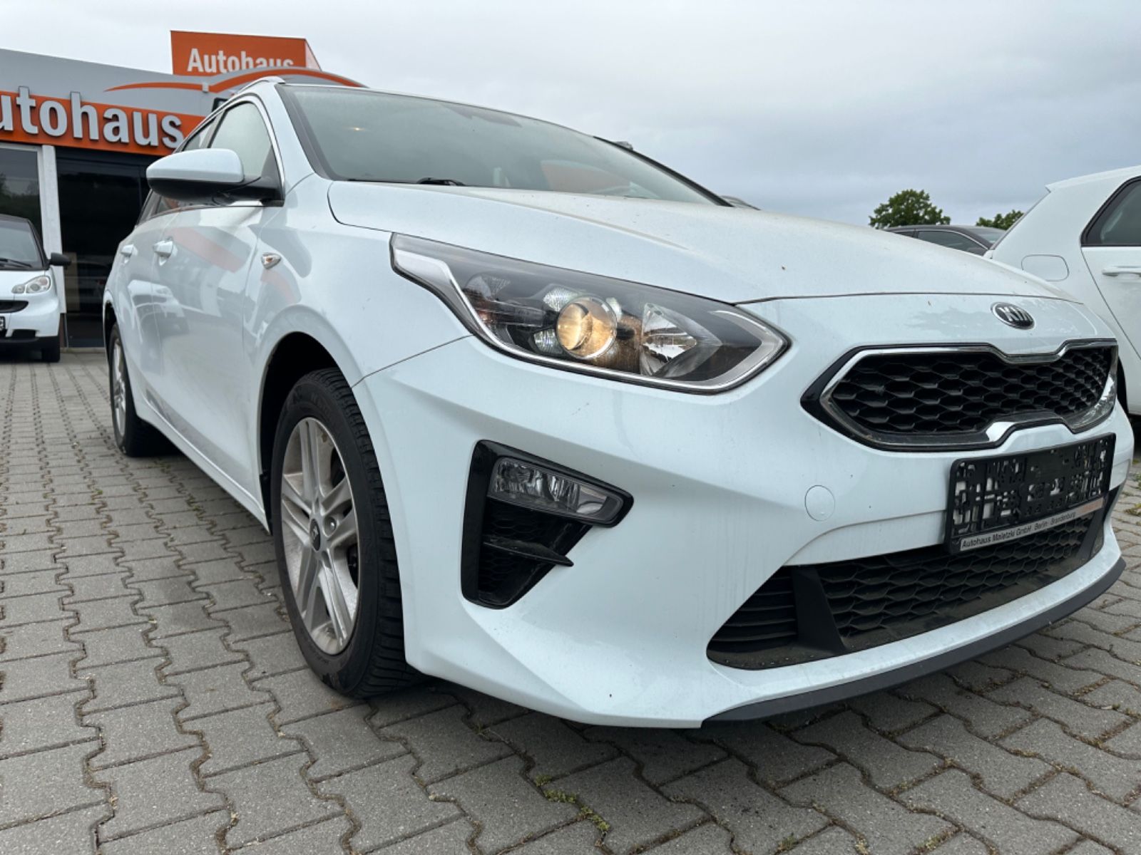 Fahrzeugabbildung Kia Cee´d 1.4 Sportswagon Vision*Lenk.Hz*Kamera*Spur