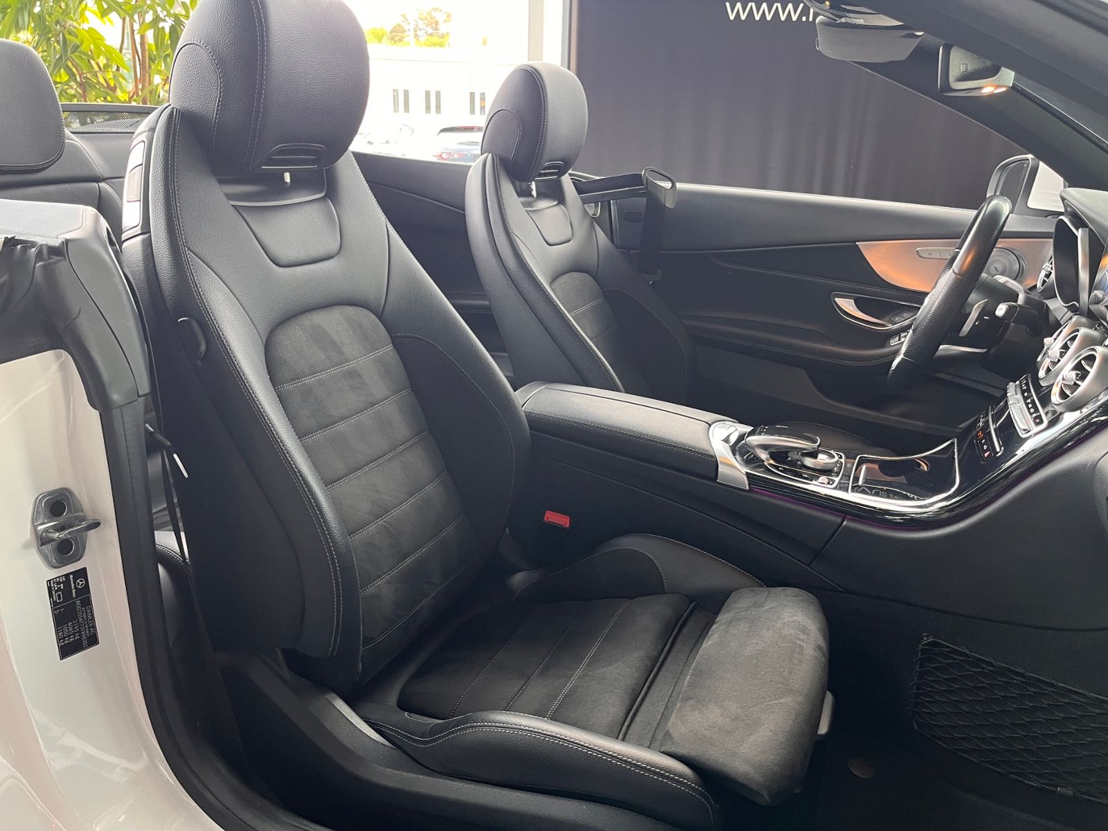 Fahrzeugabbildung Mercedes-Benz C 200 Cabrio AMG Line LED NAV RFK SHZ ALU